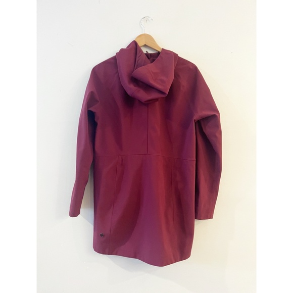 Lululemon Glyde Along Softshell size 10 Deep Ruby - Picture 3 of 9